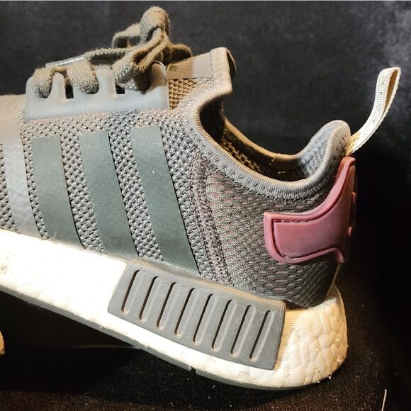 Adidas nmd men's 6.5 - Picture 4 of 9
